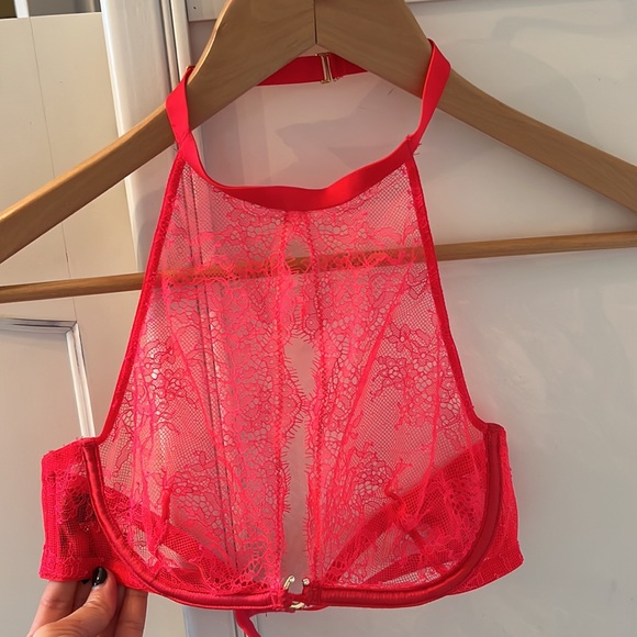 Victoria's Secret Women's Intimate Red Lingerie Bra - Picture 2 of 14